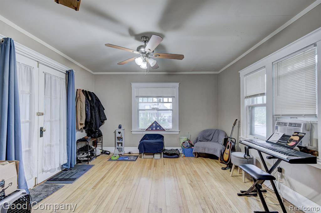 Royal Oak, MI 48067,338 W PARENT Avenue