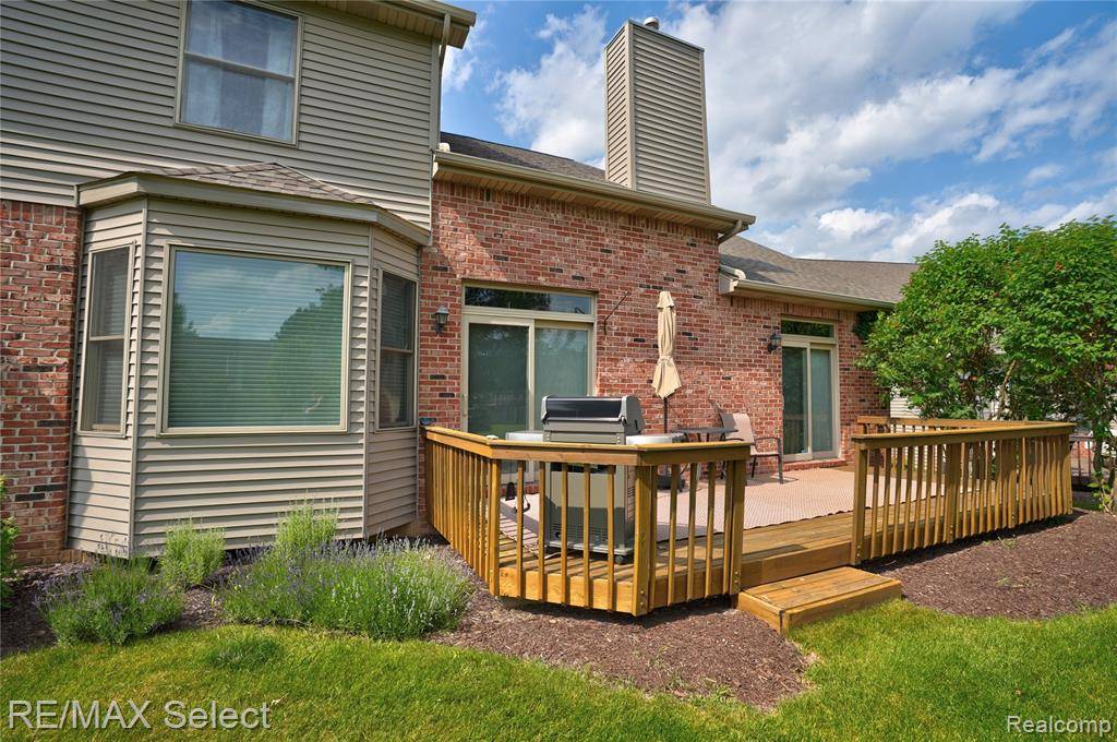 Fenton, MI 48430,13023 Harbor Landings Drive