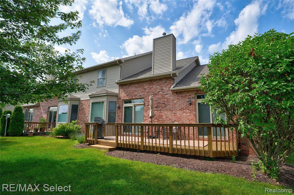 Fenton, MI 48430,13023 Harbor Landings Drive