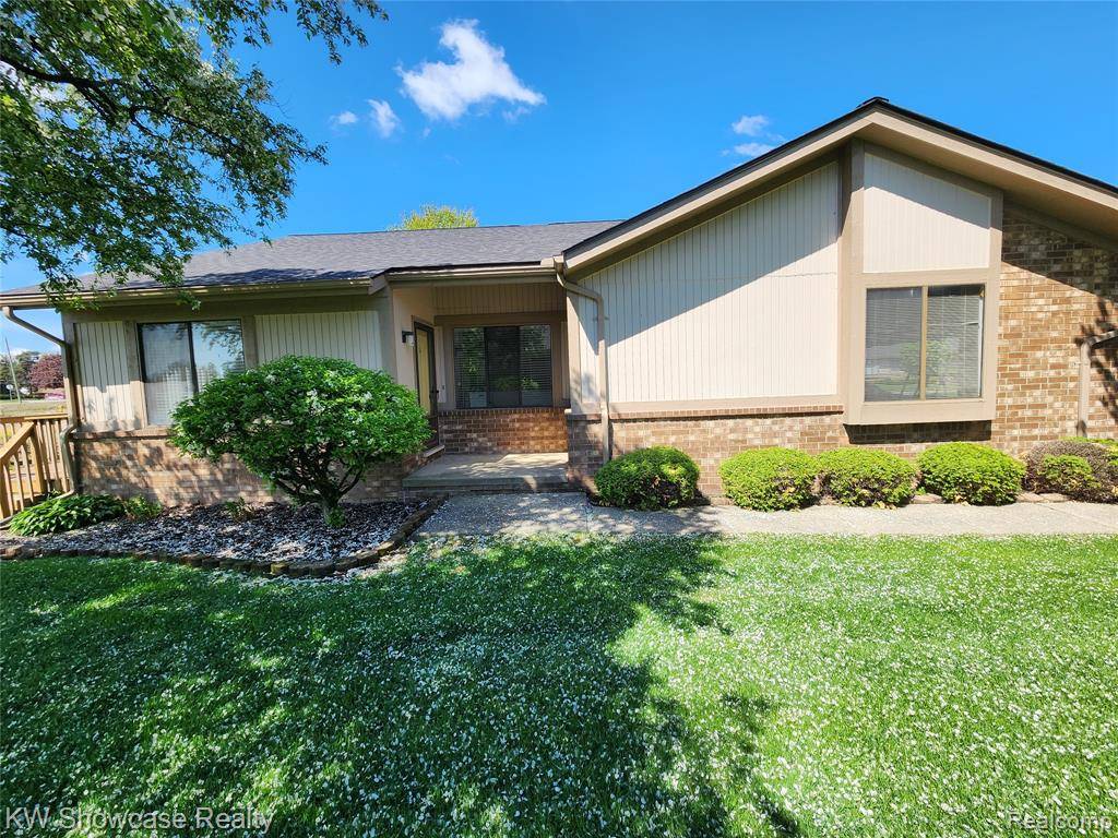 Clinton Twp, MI 48038,38824 Windmill Pointe S