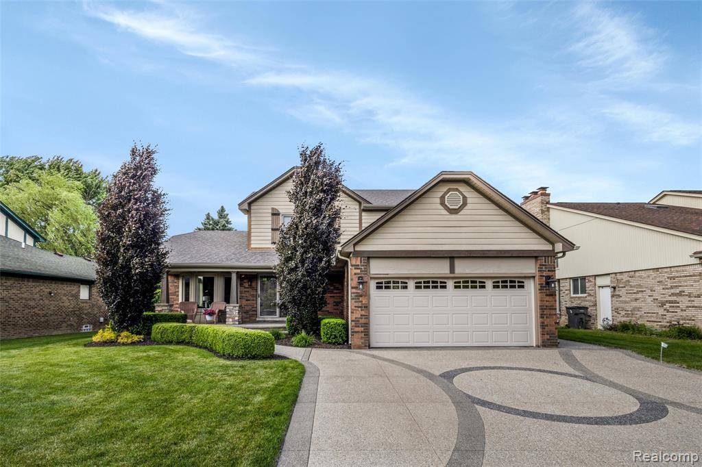 Clinton Twp, MI 48038,20795 Marlinga Drive