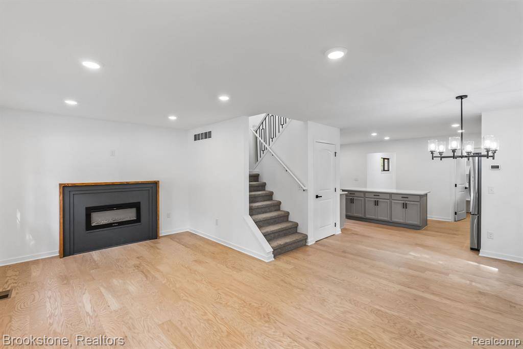 Auburn Hills, MI 48326,510 Alpeana Street
