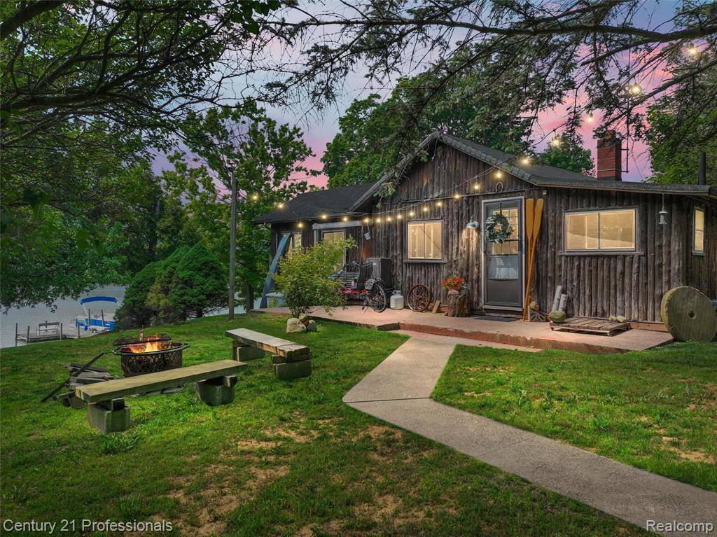 Independence Twp, MI 48348,9233 Evee Road