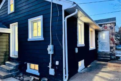 Troy, MI 48085,6103 Rochester Road