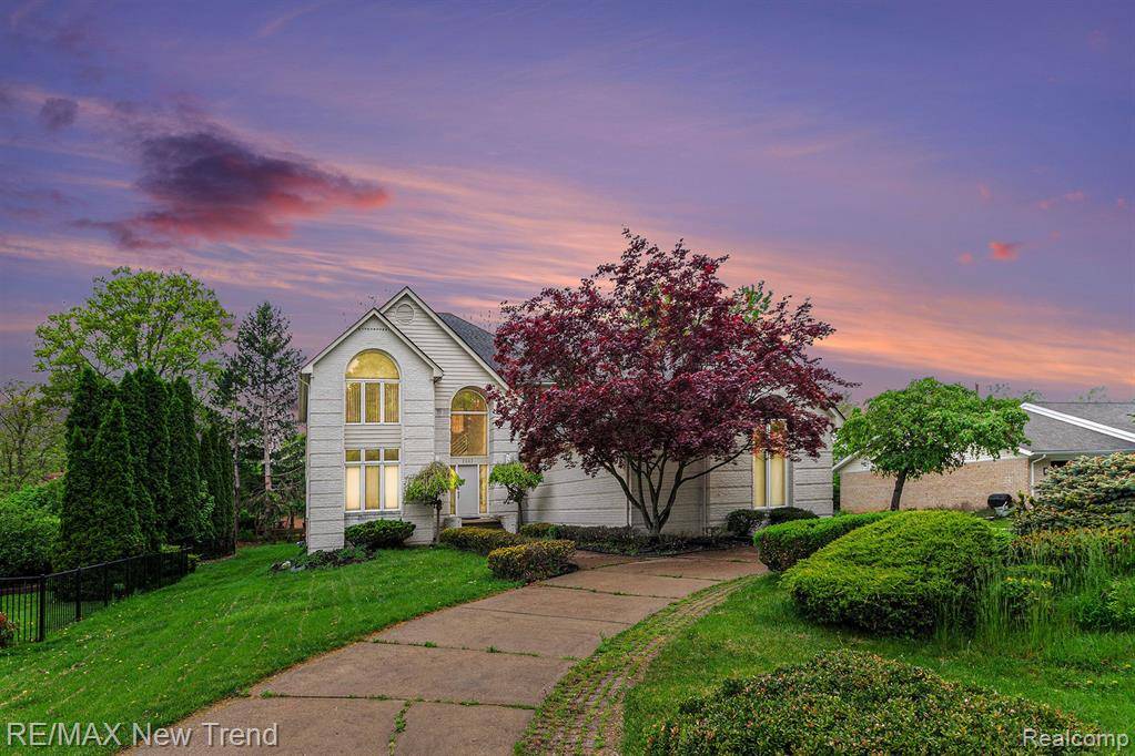 West Bloomfield Twp, MI 48322,2337 HORSESHOE Drive