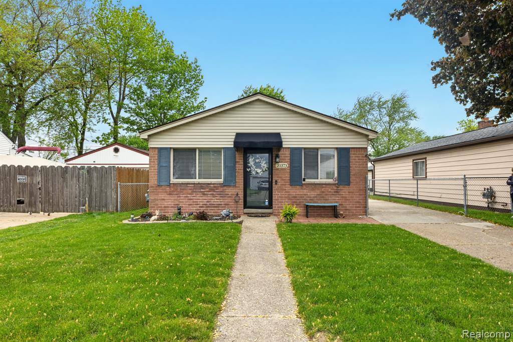Roseville, MI 48066,20373 Voiland Street