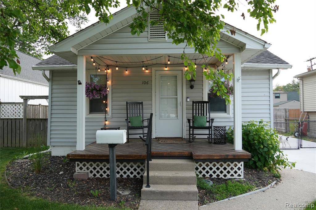 Clawson, MI 48017,106 S Marias Avenue