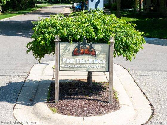 Waterford Twp, MI 48327,140 Pine Tree Ridge Drive 2