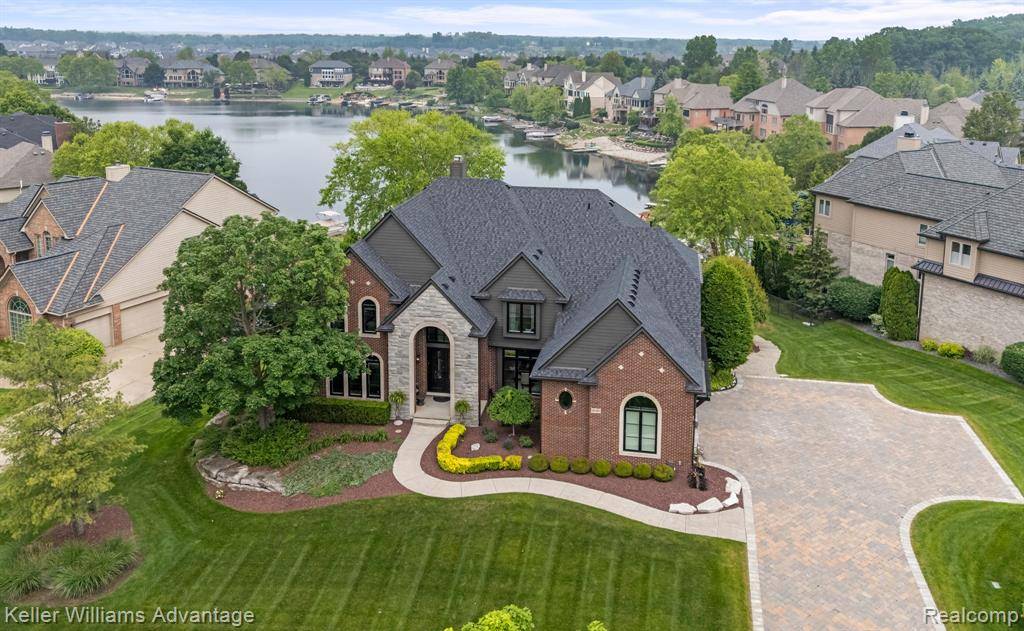 Green Oak Twp, MI 48178,10993 Stoney Point Drive