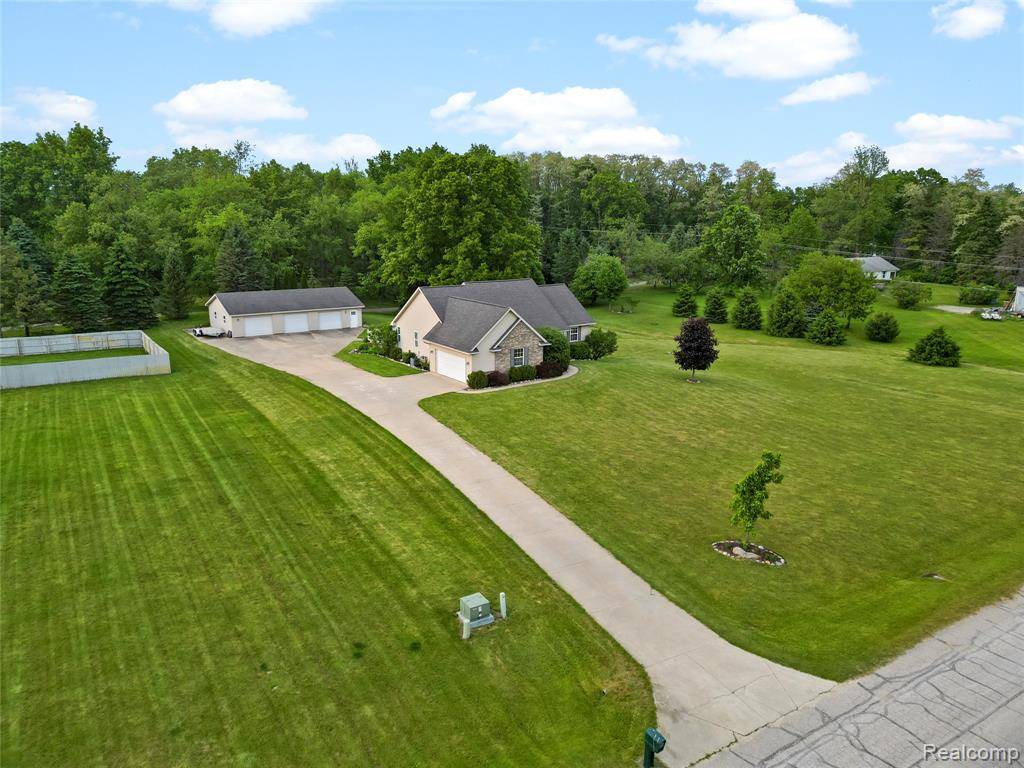 Howell, MI 48855,7467 Oceola Farms Court