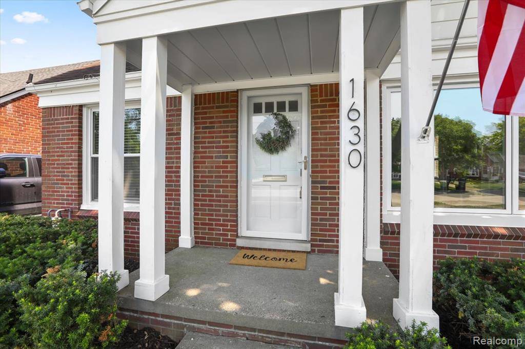 Dearborn, MI 48128,1630 N Denwood Street