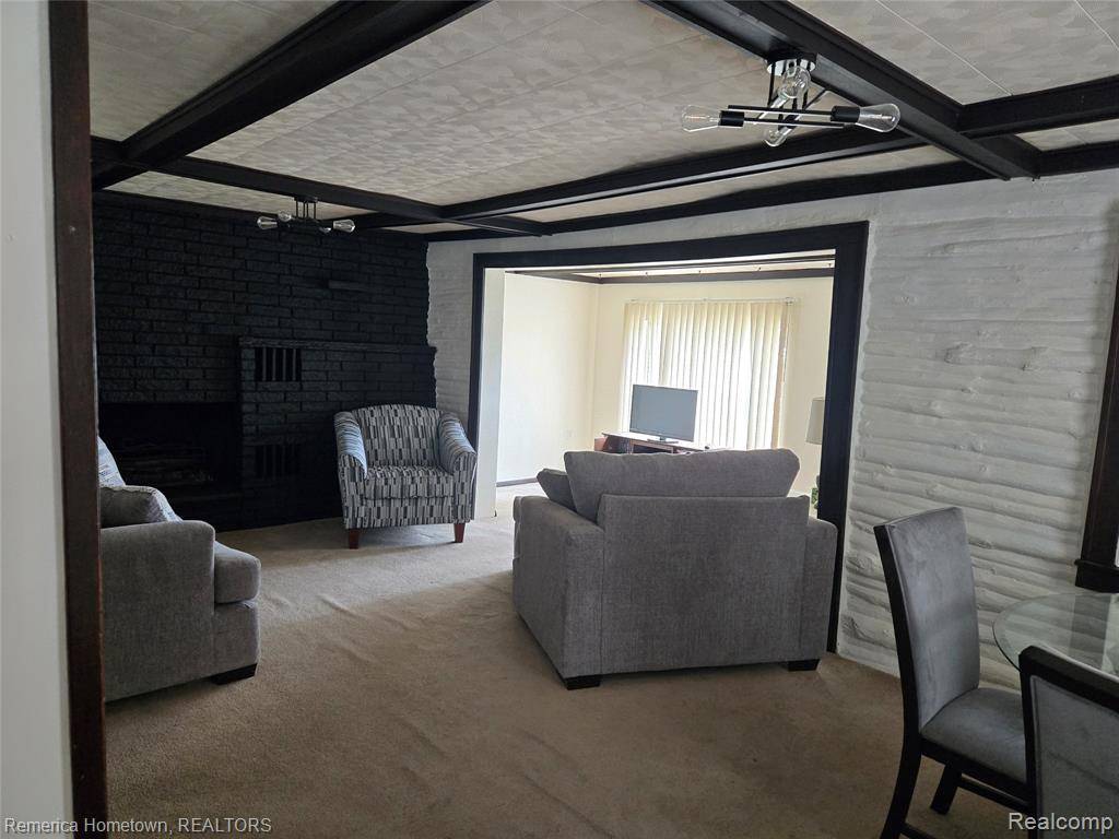 White Lake Twp, MI 48386,8991 LakeView Drive