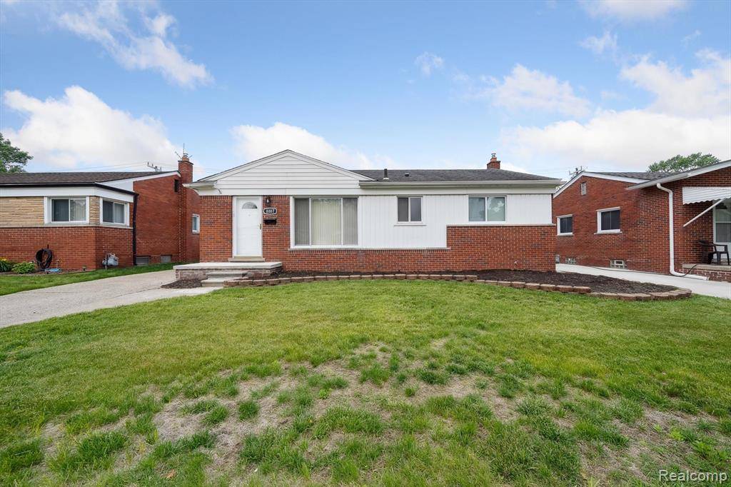 Redford Twp, MI 48239,8887 Sarasota