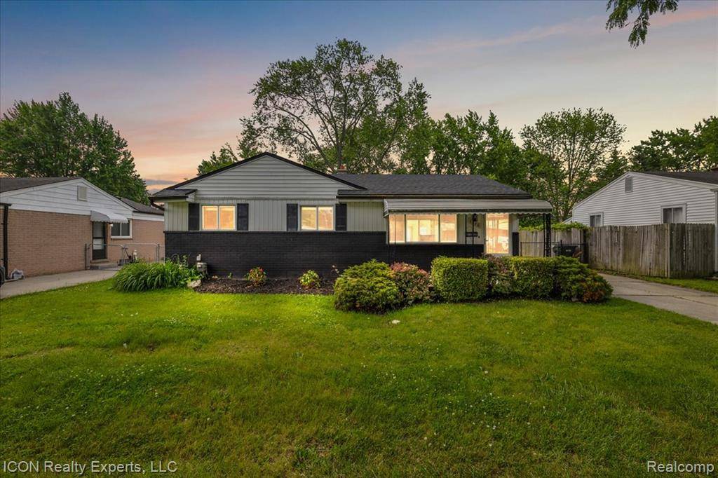 Sterling Heights, MI 48310,2570 Tarry Dr