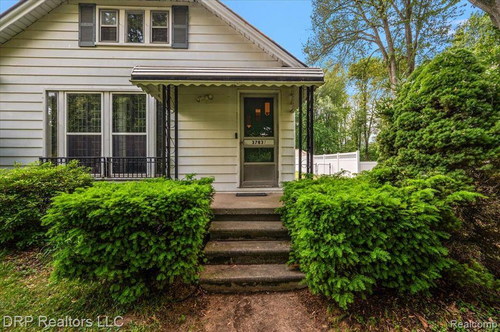 Harrison Twp, MI 48045,37837 Townhall Street