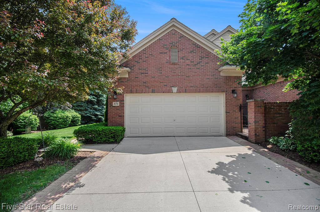 Troy, MI 48098,171 Harrington Drive