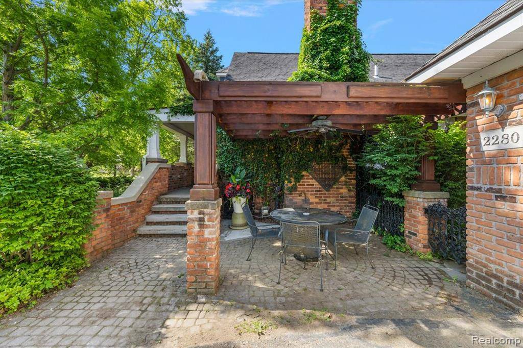 West Bloomfield Twp, MI 48324,2280 Island View Drive