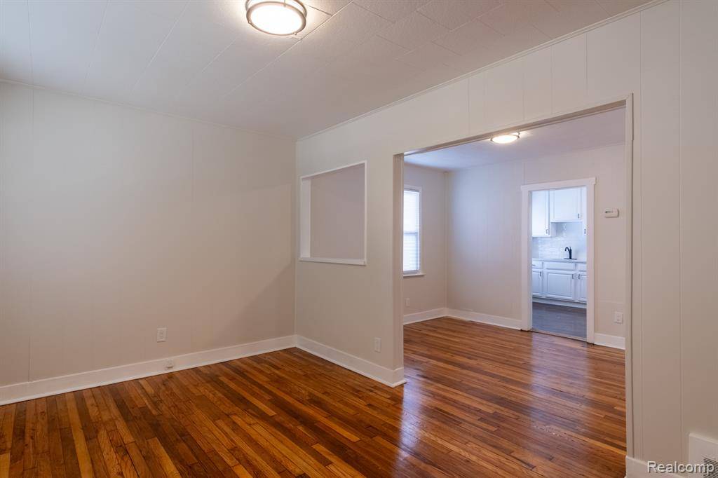 Hazel Park, MI 48030,516 Orchard Avenue