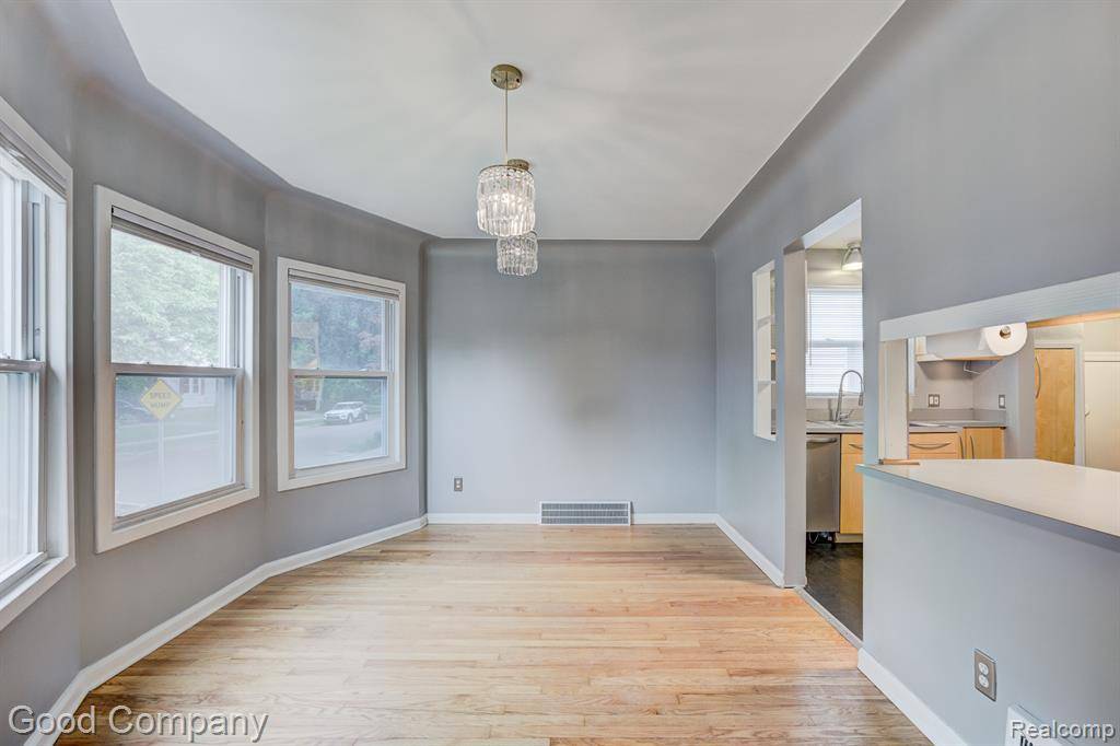 Ferndale, MI 48220,263 E Woodland Street