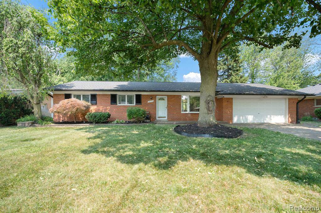 Harrison Twp, MI 48045,35175 Beaconhill Street