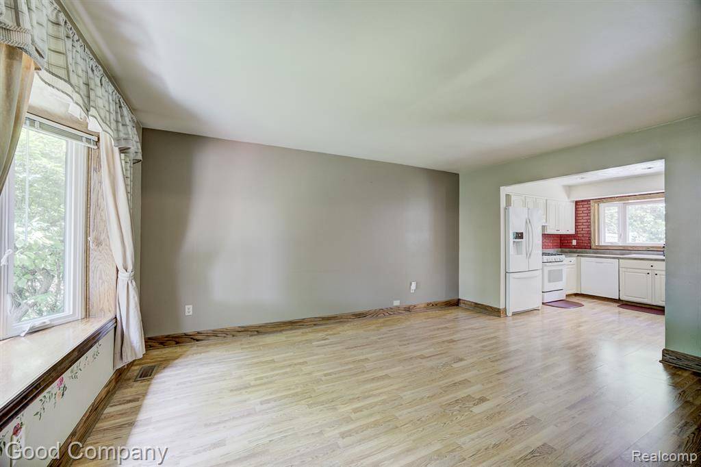 Canton Twp, MI 48188,661 Merrimac Road