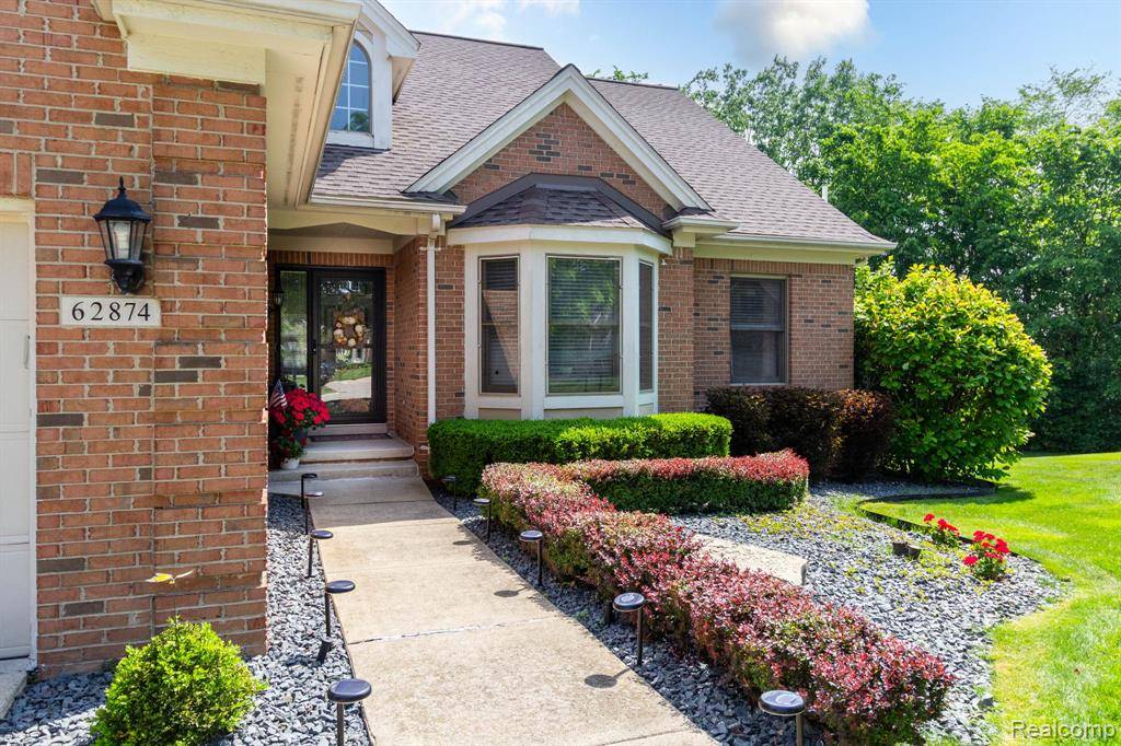 Washington Twp, MI 48094,62874 Walker Court 17