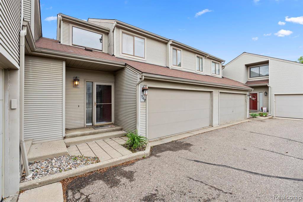 Rochester Hills, MI 48307,740 Eastbridge Court