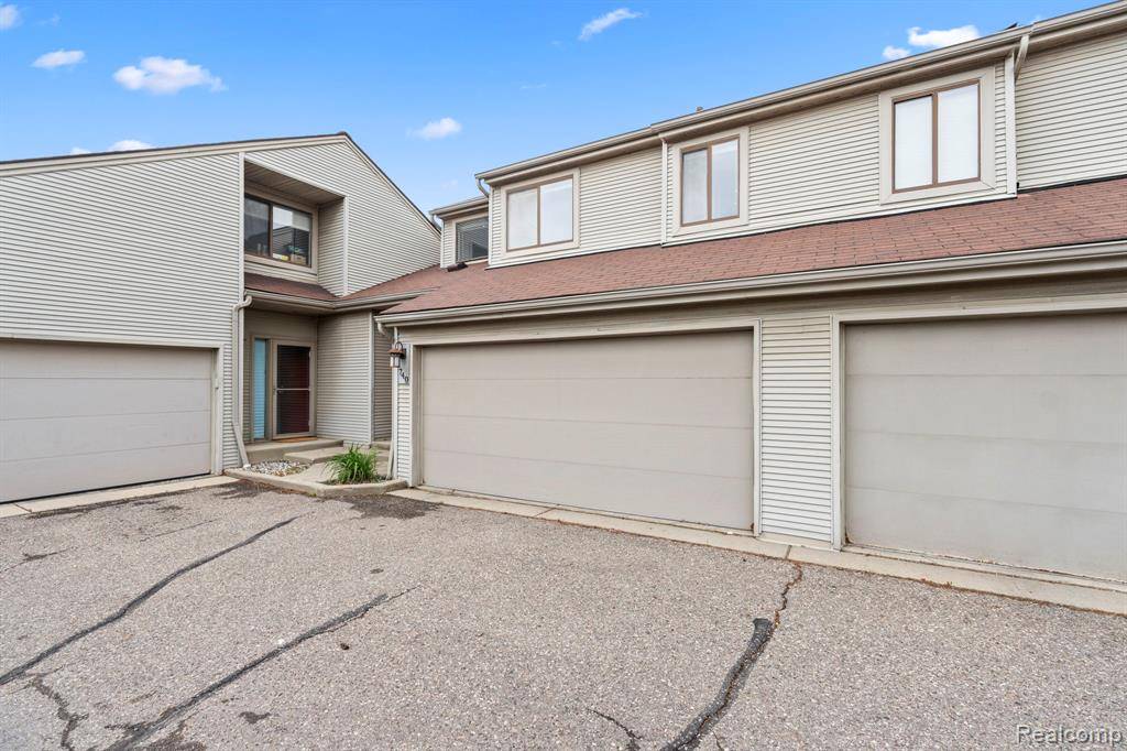 Rochester Hills, MI 48307,740 Eastbridge Court