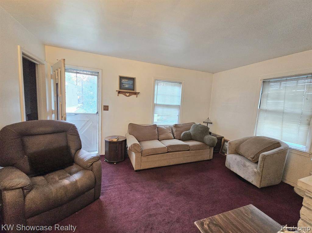Dearborn, MI 48124,3512 Detroit Street