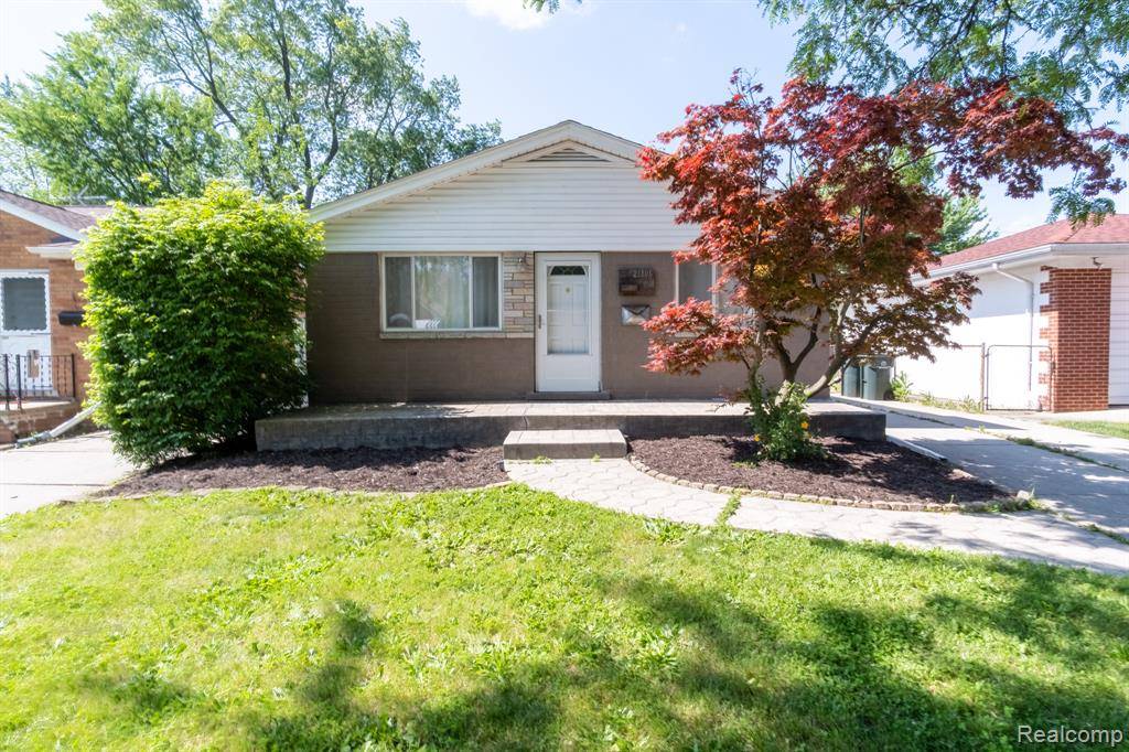 St. Clair Shores, MI 48080,21806 Trombly Street