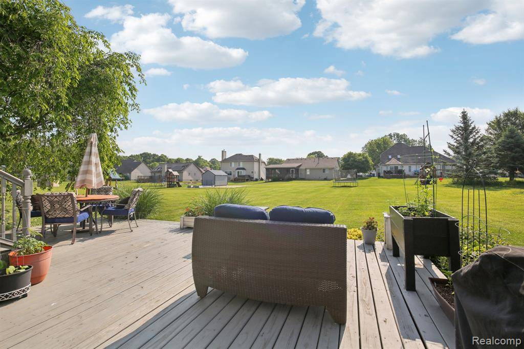 Grand Blanc, MI 48439,8329 Deer Creek Court