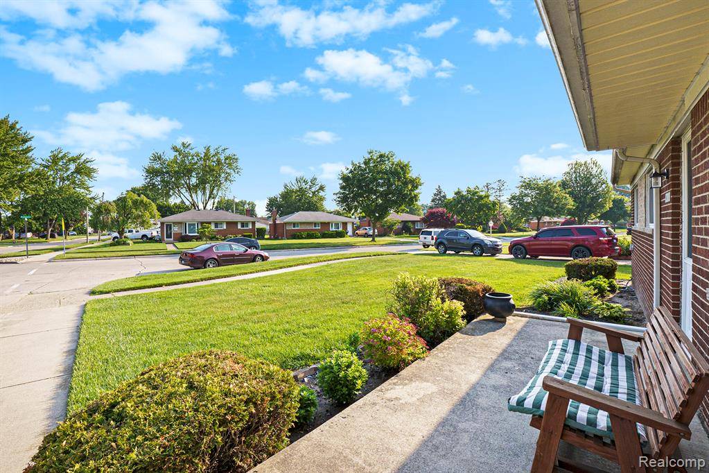 Sterling Heights, MI 48312,12818 Pomona Drive