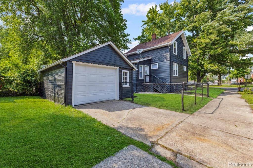 Grosse Pointe, MI 48236,20940 Moross Road
