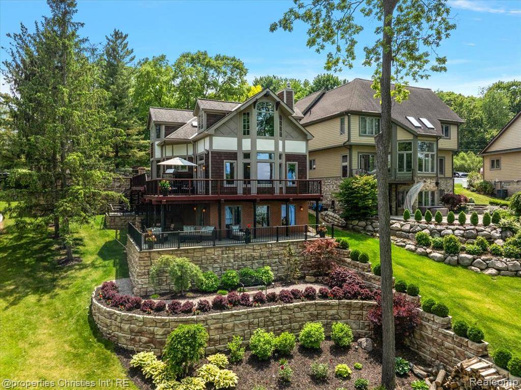 White Lake Twp, MI 48383,1739 Ridge Road