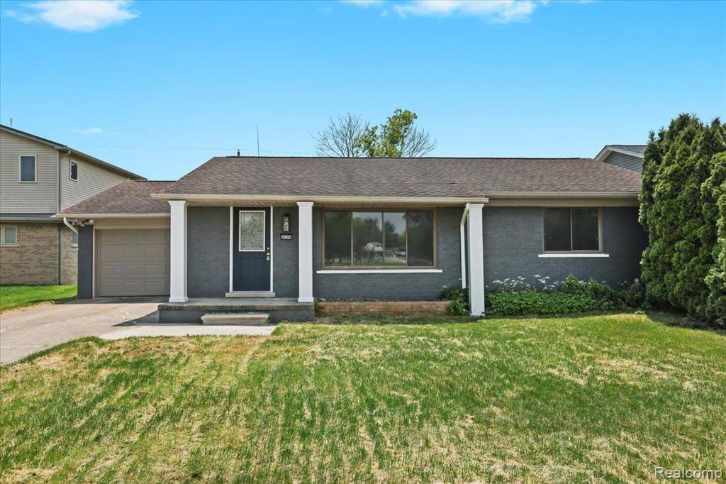 Chesterfield Twp, MI 48047,48306 Jefferson Avenue