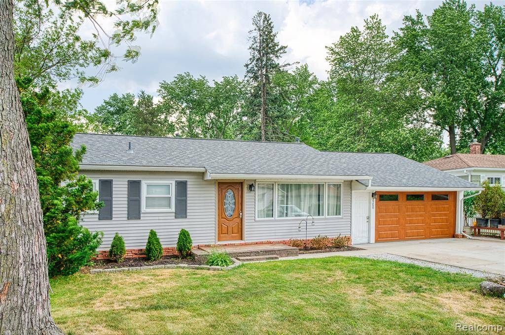 Waterford Twp, MI 48329,3260 Van Campen Drive