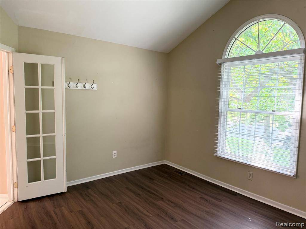 Novi, MI 48377,28849 Hearthstone Drive