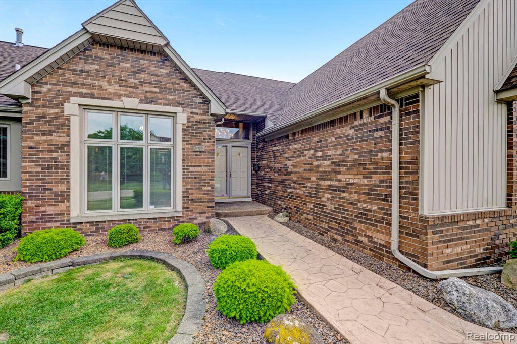Clinton Twp, MI 48038,43760 Boulder Drive