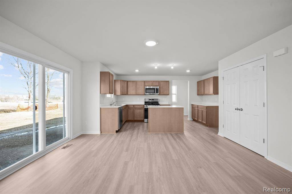 Grand Blanc Twp, MI 48439,4303 Oak Street
