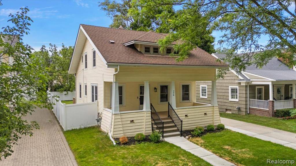 Birmingham, MI 48009,776 W LINCOLN Street