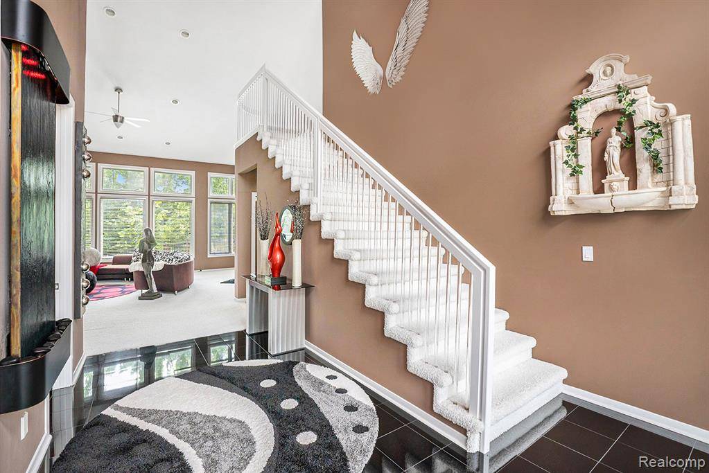 Commerce Twp, MI 48382,4322 Darlene Drive