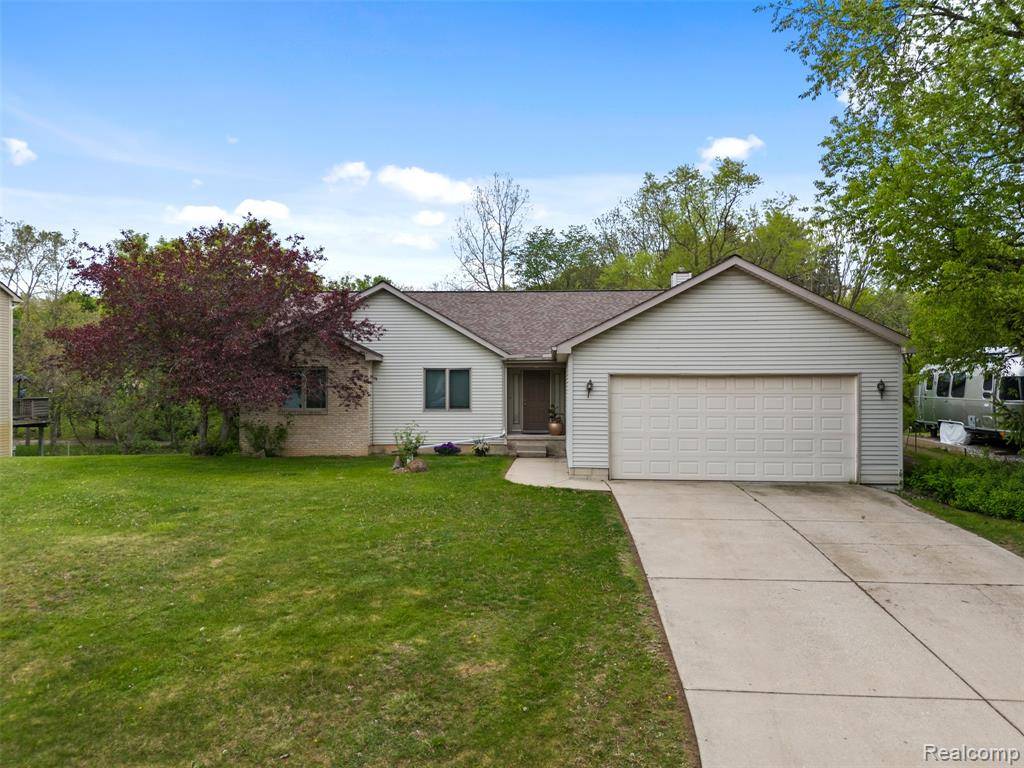 Orion Twp, MI 48362,815 Esther Drive