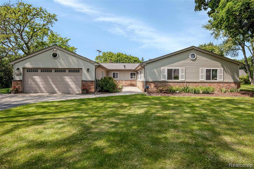 Bloomfield Hills, MI 48302,5908 Burnham Road