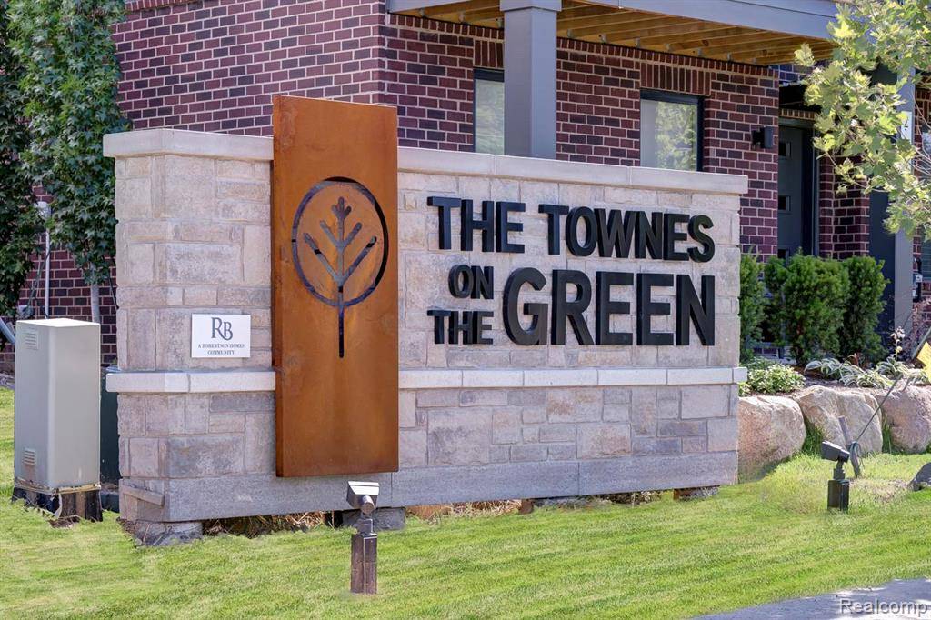 Pittsfield Twp, MI 48103,2133 Evergreen Lane 28
