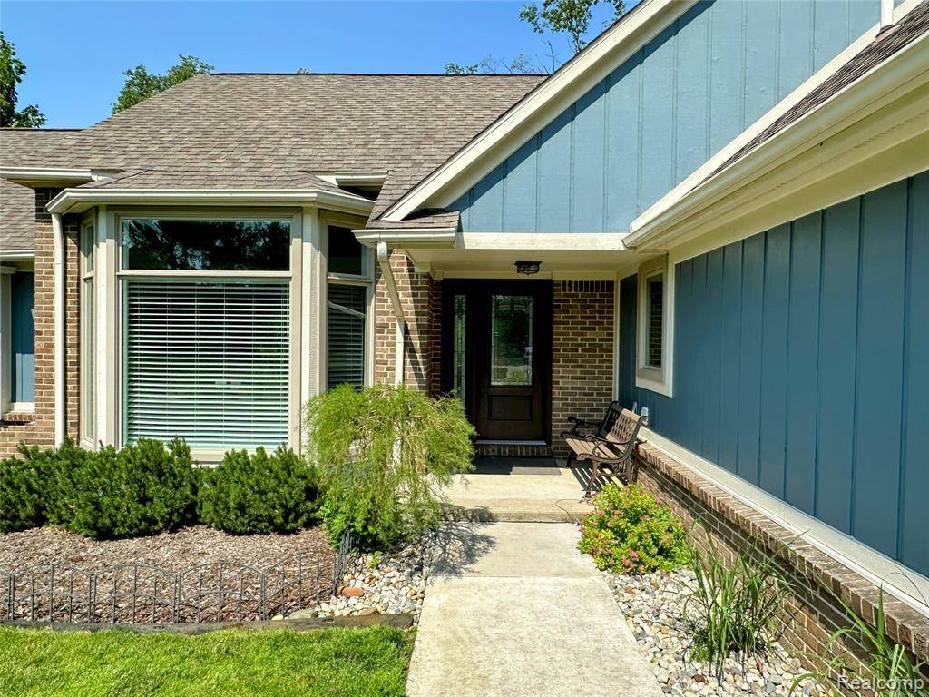 Genoa Twp, MI 48116,6771 FOXBORO