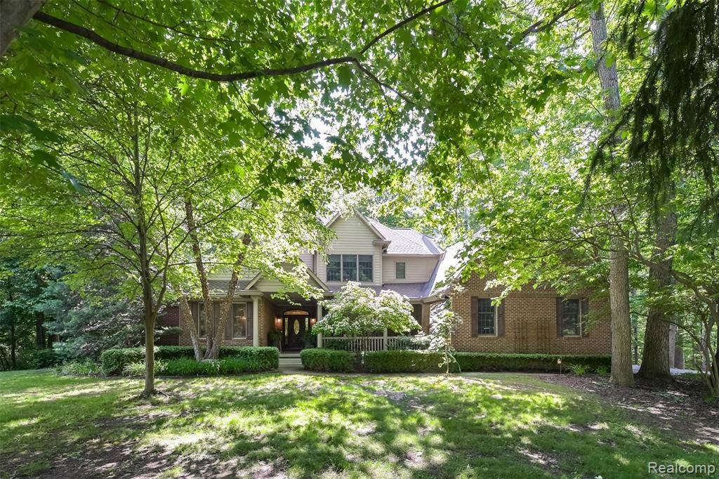 Saline, MI 48176,3376 Oak Park Drive