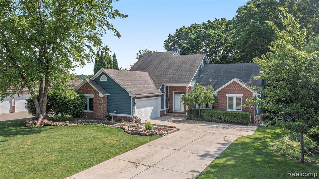Highland Twp, MI 48357,2553 Bay Vista Drive