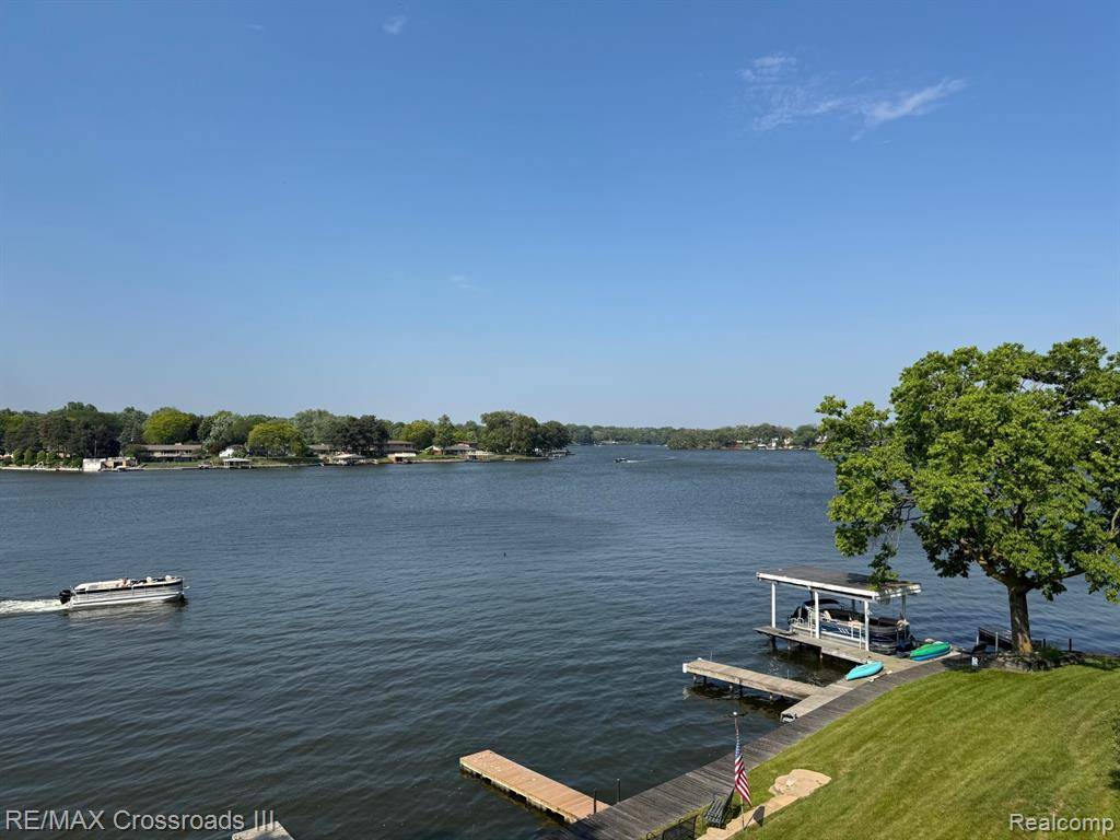 Belleville, MI 48111,250 N Liberty Street B 310