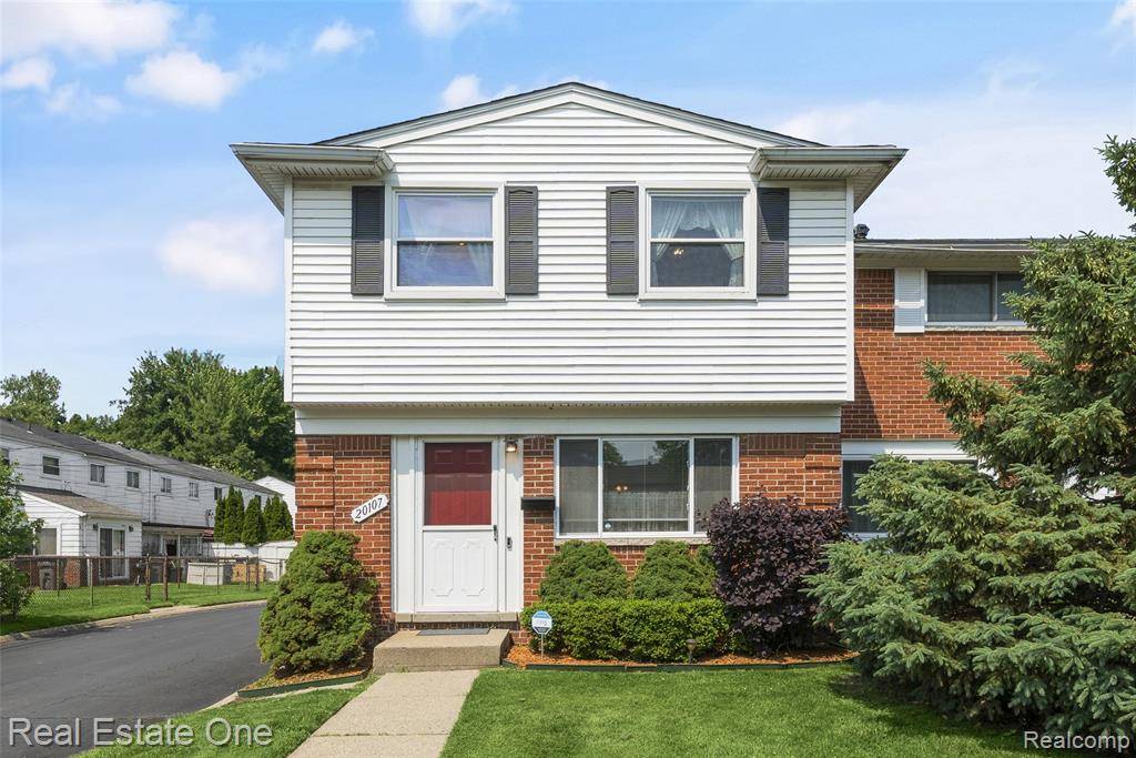 Clinton Twp, MI 48035,20107 Merle Court