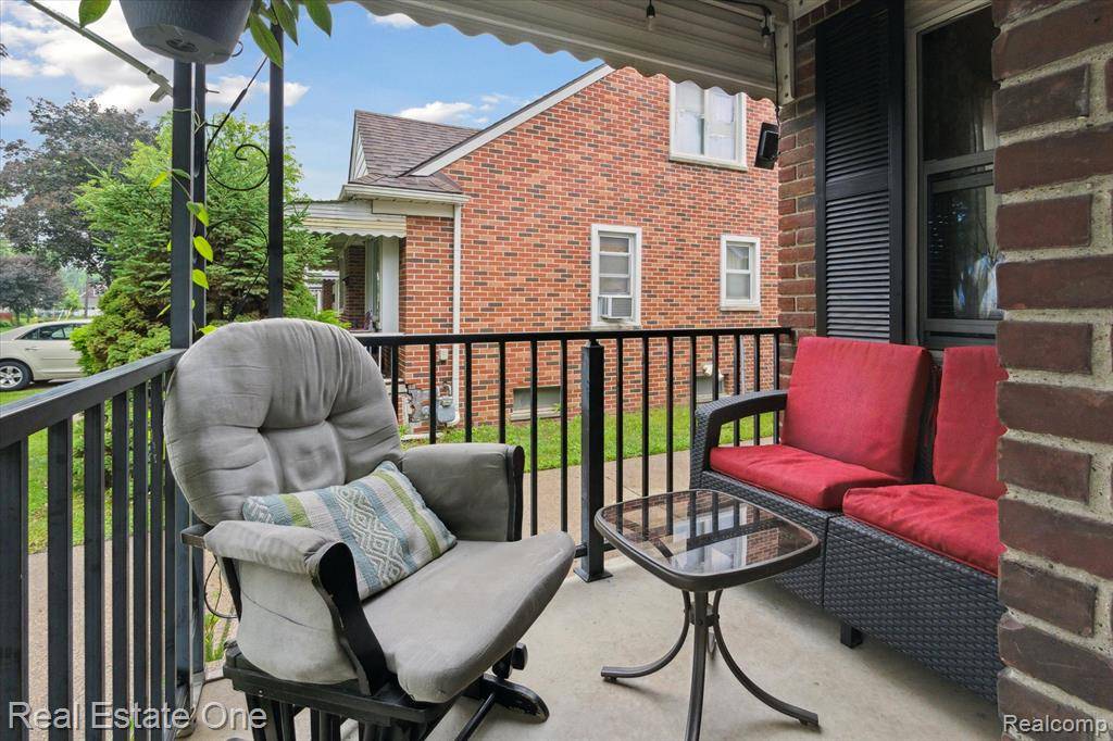 Dearborn, MI 48124,3753 HIPP Street